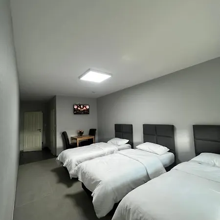 Pensión Am Outletcenter