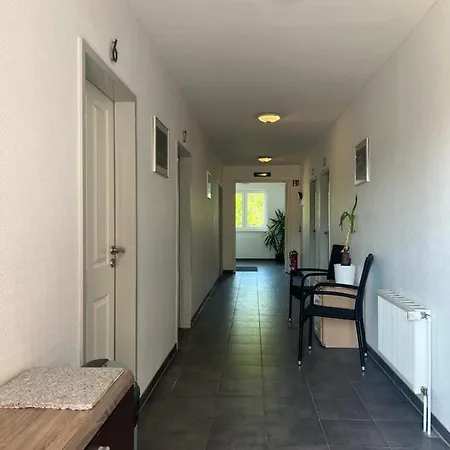 Pensión Am Outletcenter Neumünster