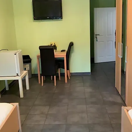 Am Outletcenter Pensión Neumünster