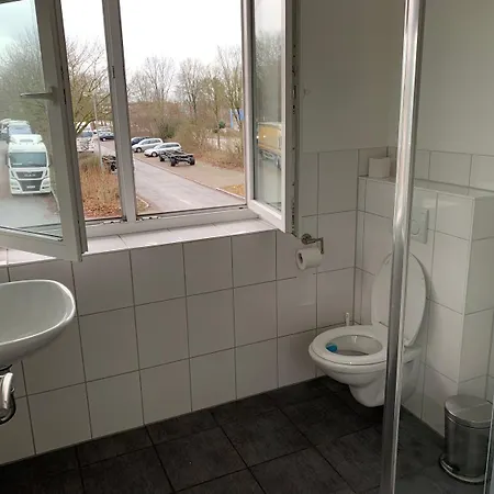 Am Outletcenter Gasthof